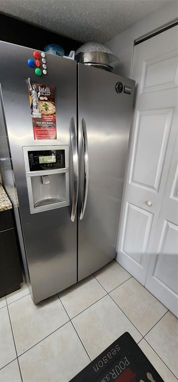 5005 Wiles Road, Unit 106 Coconut Creek, FL 33073 - Photo 9 of 19 a view of a livingroom with an empty space