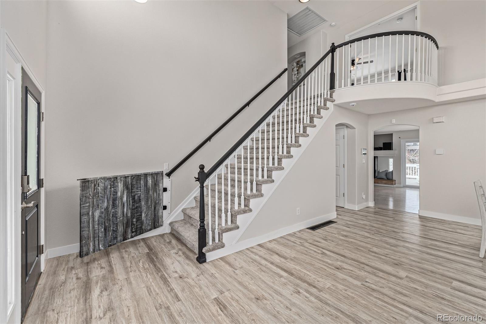 9779 Dampler Way Highlands Ranch, CO 80130 - Photo 5 of 49 Gallery Image 5