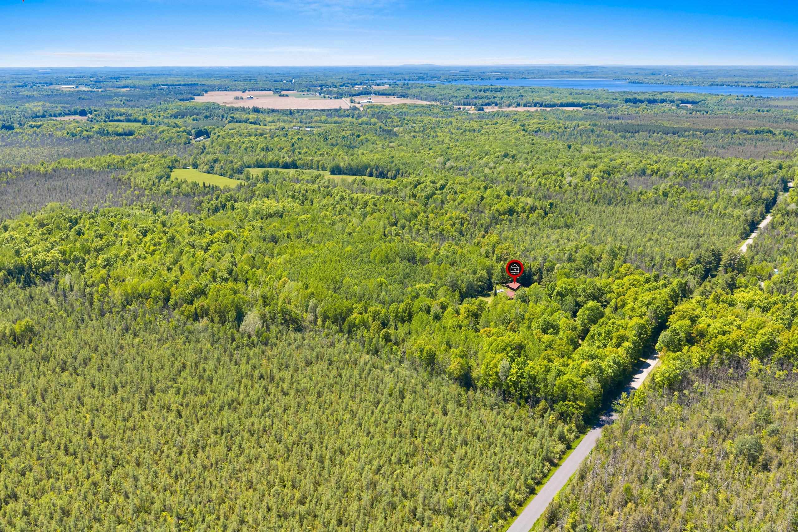 W4945 South Right Of Way Road Crivitz, WI 54114 - Photo 24 of 65