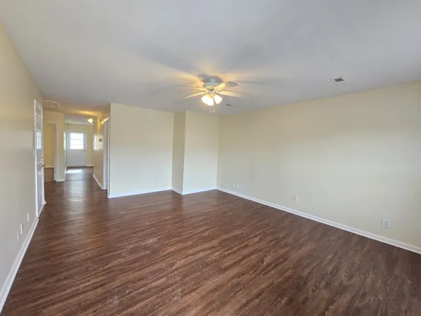 $1,150 | 273 Executive Avenue, Unit A, Clarksville, TN 37042