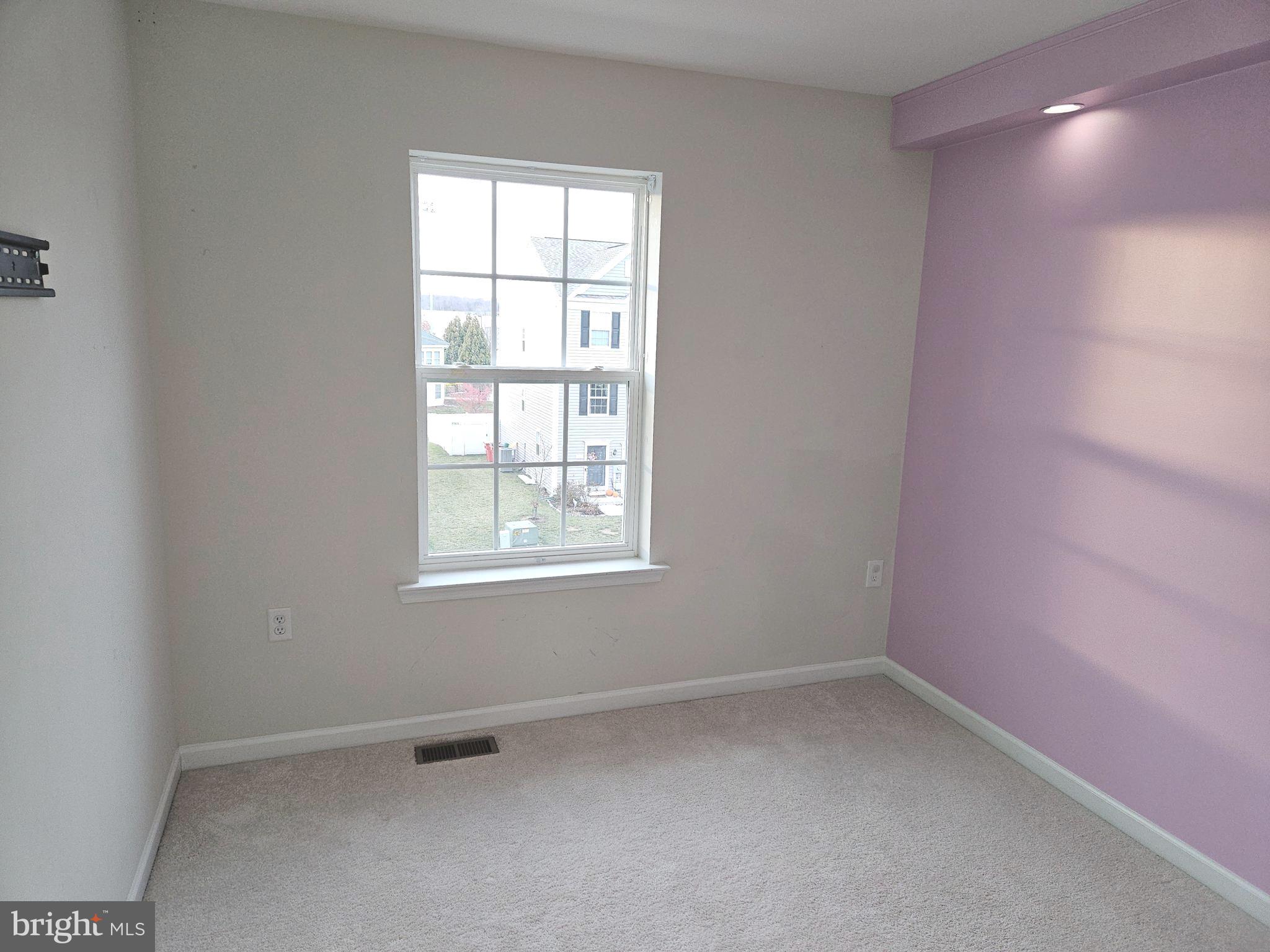 43 Cecily Way Ranson, WV 25438 - Photo 3 of 17