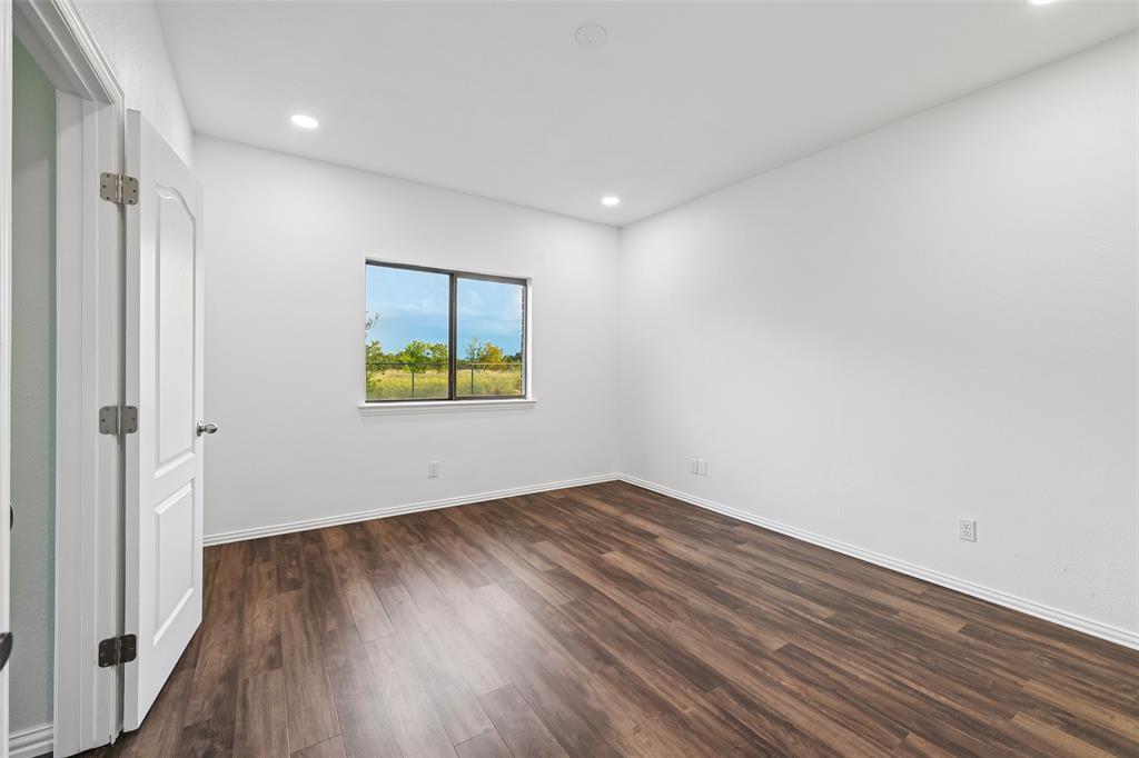 6620 Montgomery Road Midlothian, TX 76065 - Photo 20 of 36 Gallery Image 20