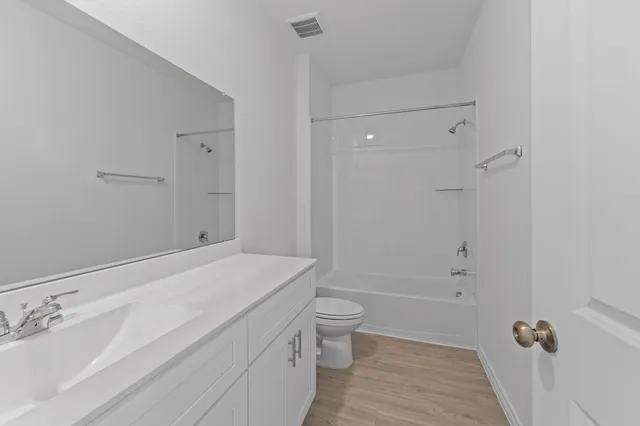 $249,990 | 1806 Glacier Gorge Trail, Dayton, TX 77535