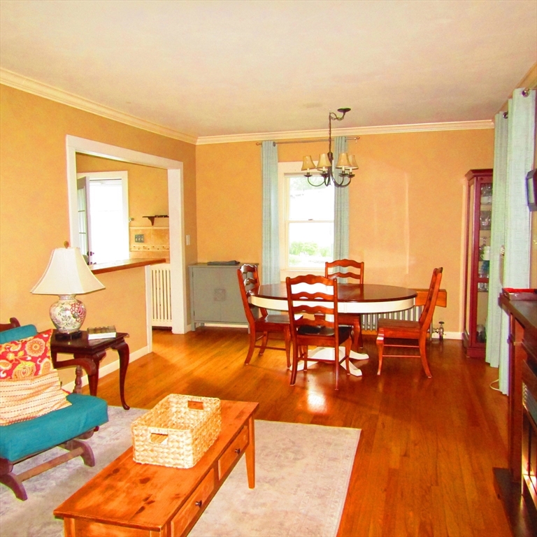 465 Spring Street Northampton, MA 01053 - Photo 11 of 30
