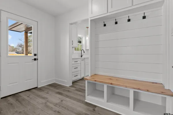 $374,500 | 3456 Meadowdale, Flint, TX 75762