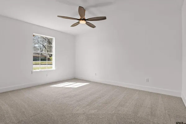 $374,500 | 3456 Meadowdale, Flint, TX 75762