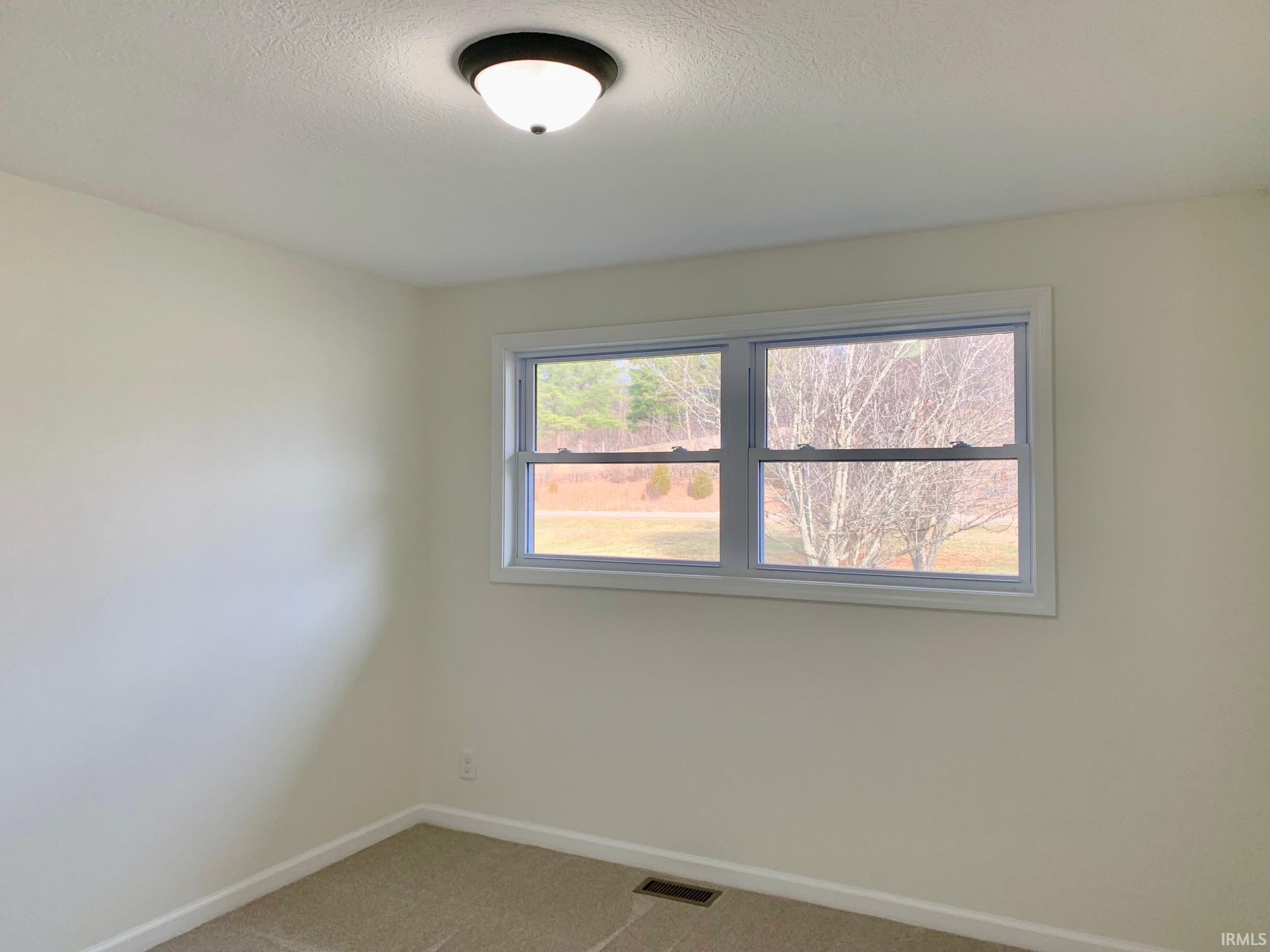 5058 East State Road Bloomfield, IN 47424 - Photo 15 of 35