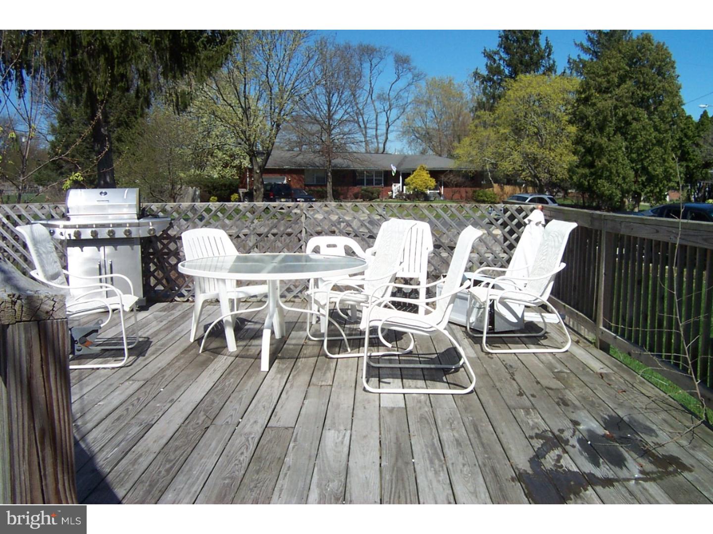 305 Tuckahoe Road Sewell, NJ 08080 - Photo 4 of 18 Deck