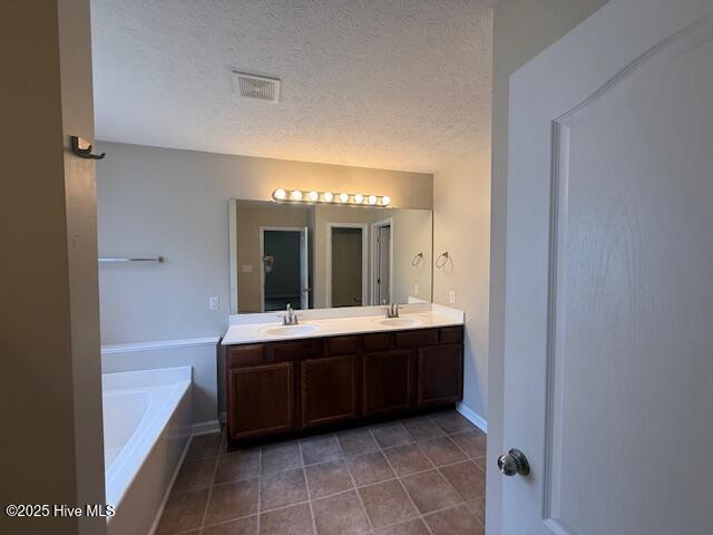 419 Lafitte Way New Bern, NC 28560 - Photo 14 of 15 Primary bathroom