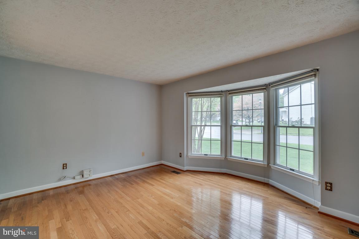 9328 Kings Grant Road Laurel, MD 20723 - Photo 13 of 47 Gallery Image 13