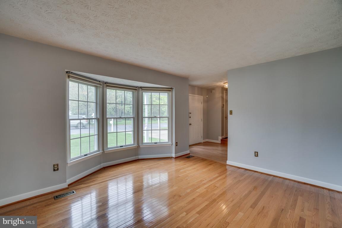 9328 Kings Grant Road Laurel, MD 20723 - Photo 14 of 47 Gallery Image 14
