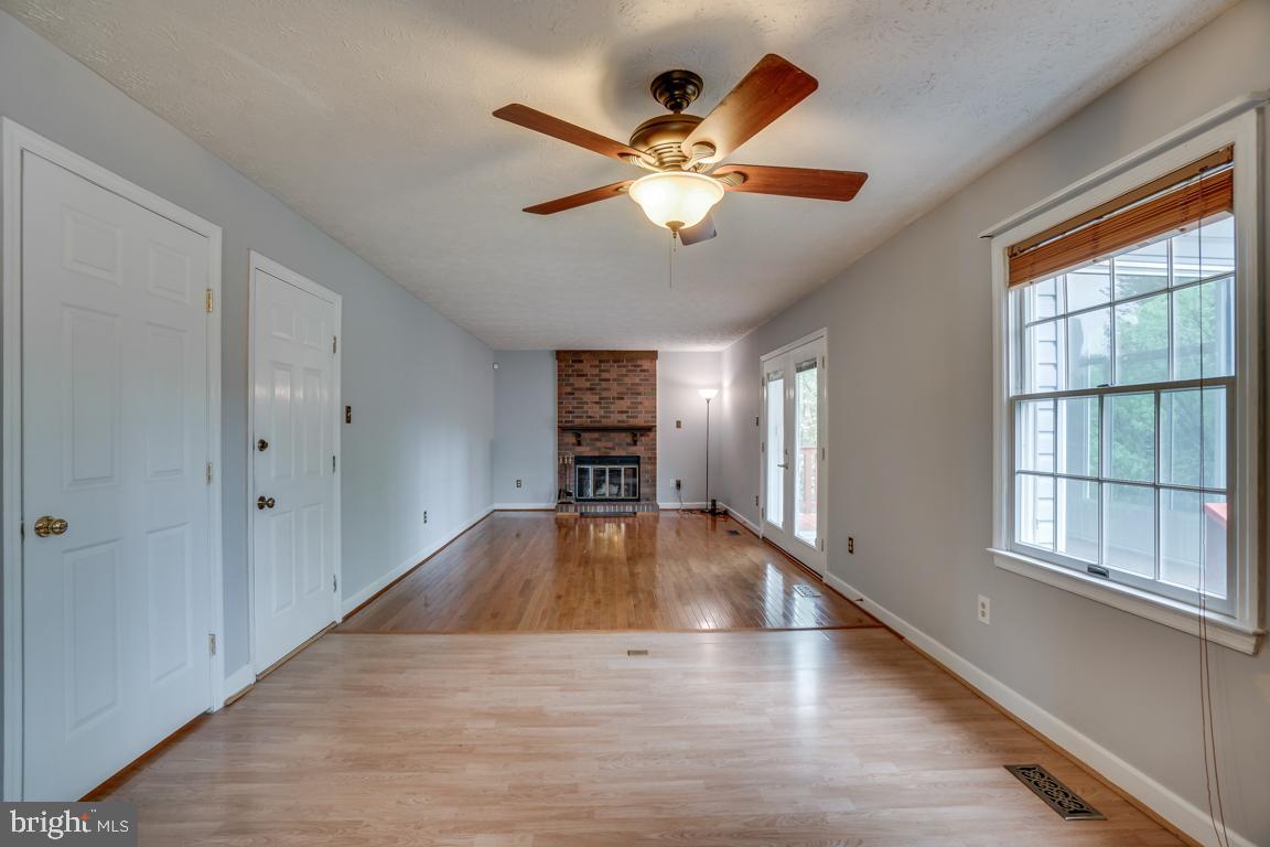 9328 Kings Grant Road Laurel, MD 20723 - Photo 7 of 47 Gallery Image 7