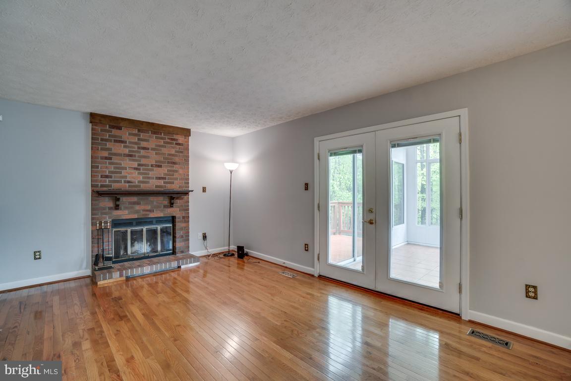 9328 Kings Grant Road Laurel, MD 20723 - Photo 8 of 47 Gallery Image 8