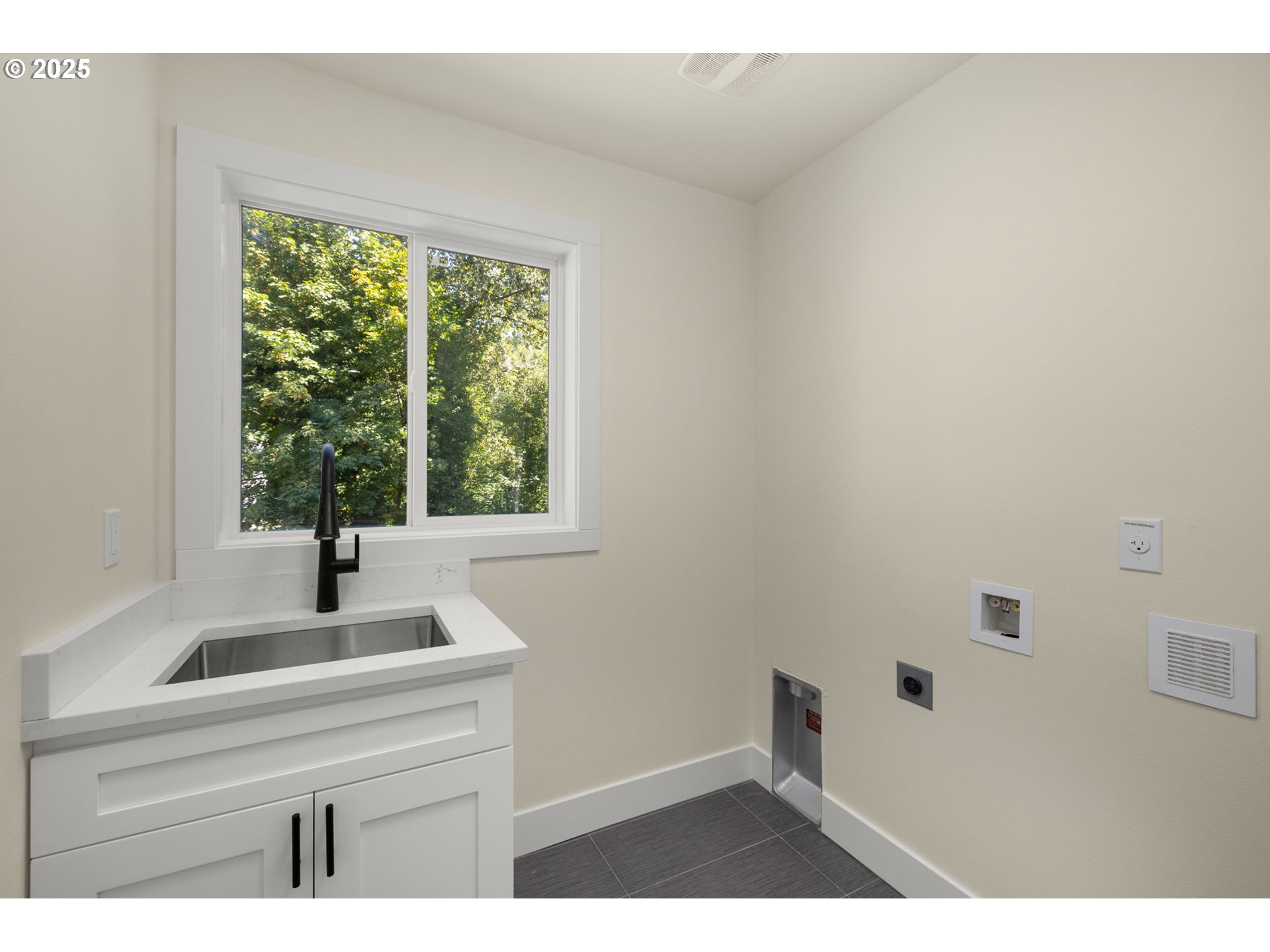 32904 Northwest View Terrace Place Scappoose, OR 97056 - Photo 22 of 34