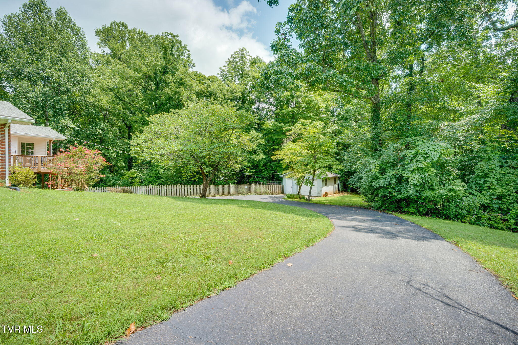 149 Liberty Church Road Kingsport, TN 37663 - Photo 39 of 53 038