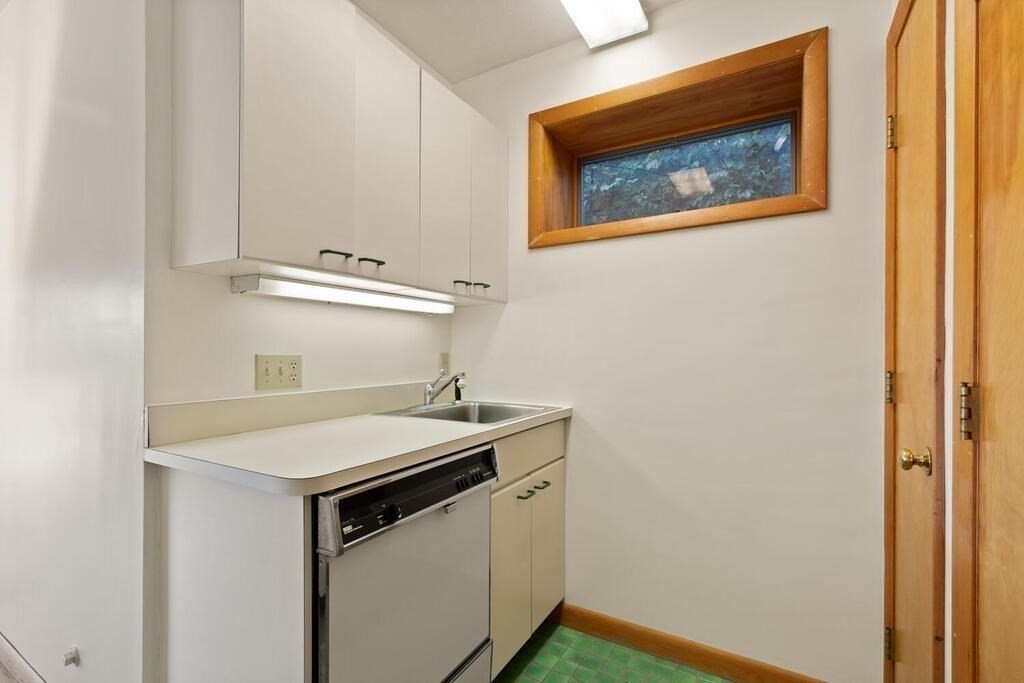 98 Dudley Road Wayland, MA 01778 - Photo 13 of 41 a utility room with dryer and washer