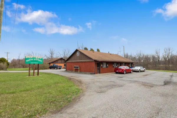 $379,000 | 4865 Highway 30, Columbia City, IN 46725