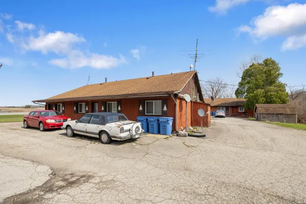$379,000 | 4865 Highway 30, Columbia City, IN 46725