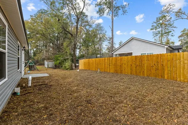 $1,750 | 74 Shawnee Trail, Crawfordville, FL 32327