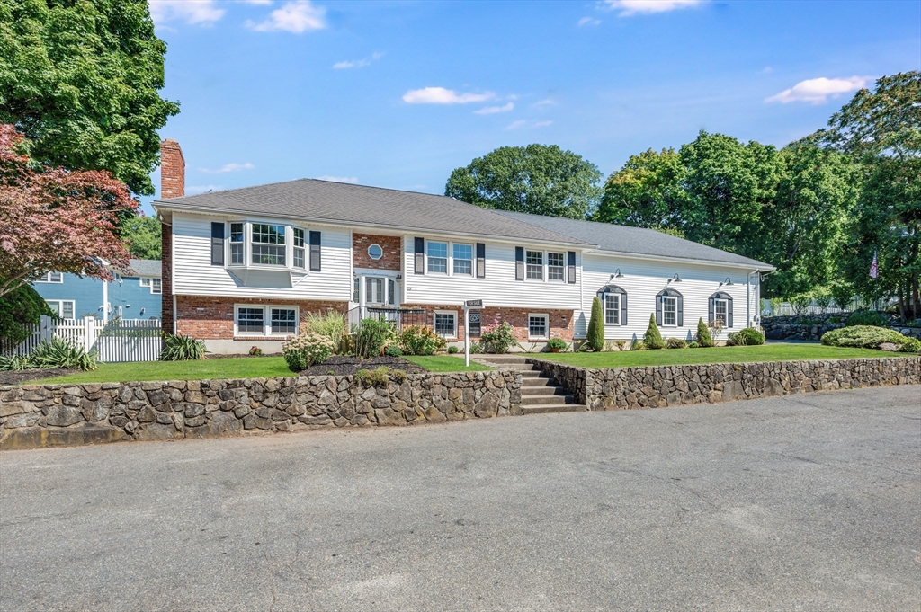 15 Parkview Road Reading, MA 01867 - Photo 1 of 42 Gallery Image 1