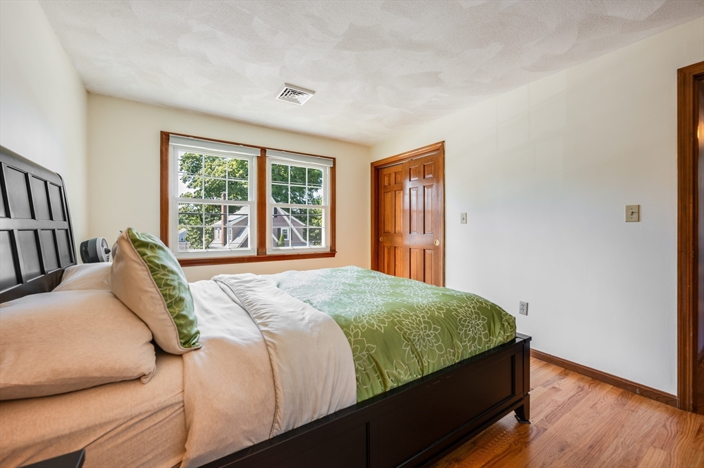 15 Parkview Road Reading, MA 01867 - Photo 16 of 42 Gallery Image 16
