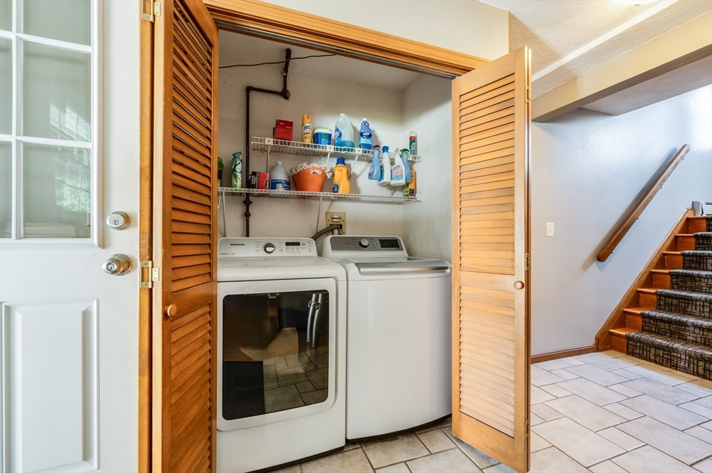 15 Parkview Road Reading, MA 01867 - Photo 18 of 42 Gallery Image 18
