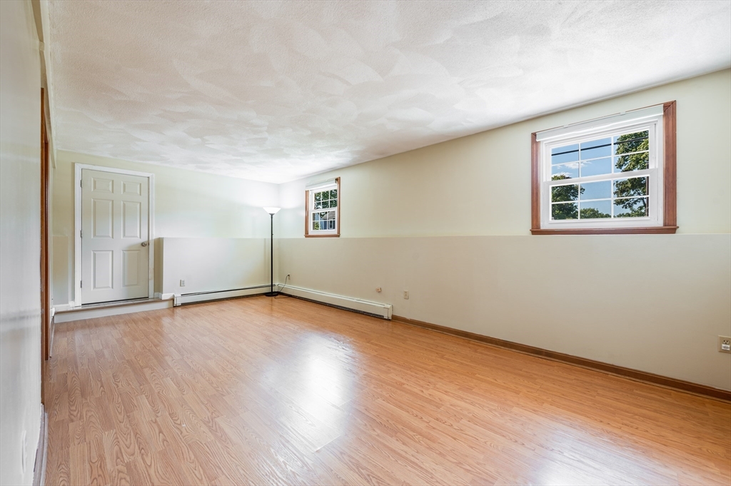 15 Parkview Road Reading, MA 01867 - Photo 23 of 42 Gallery Image 23