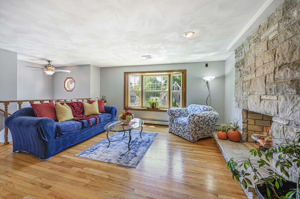 15 Parkview Road Reading, MA 01867 - Photo 3 of 42 Gallery Image 3