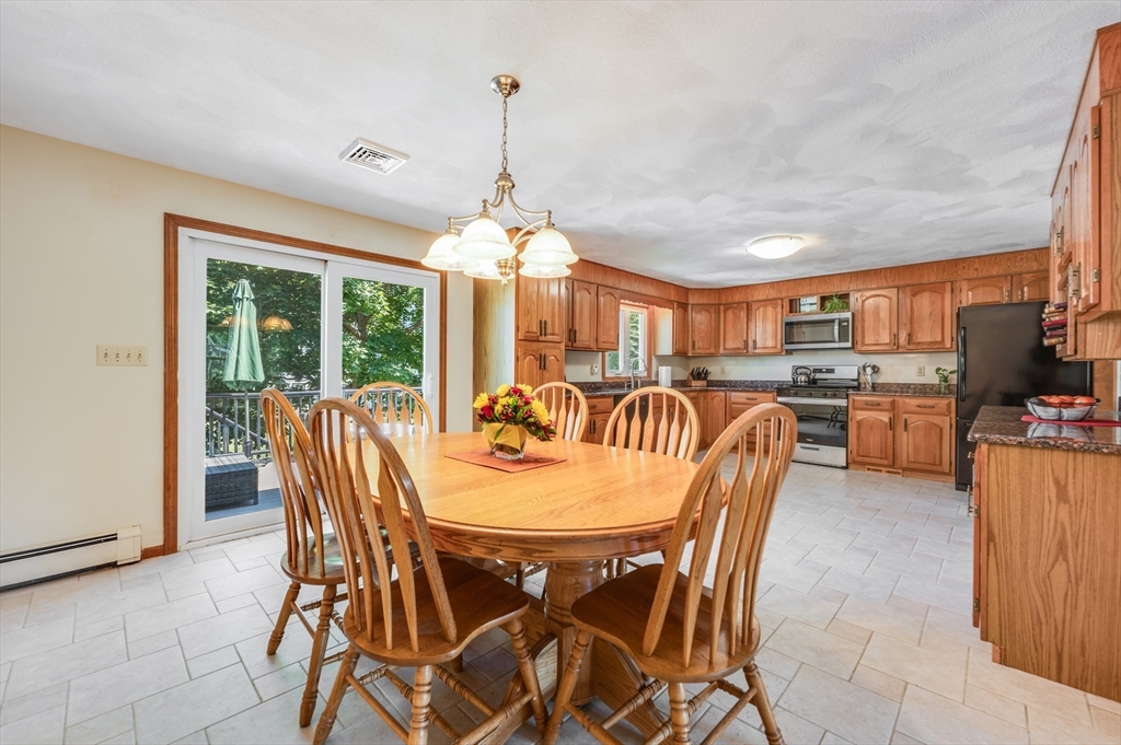 15 Parkview Road Reading, MA 01867 - Photo 6 of 42 Gallery Image 6
