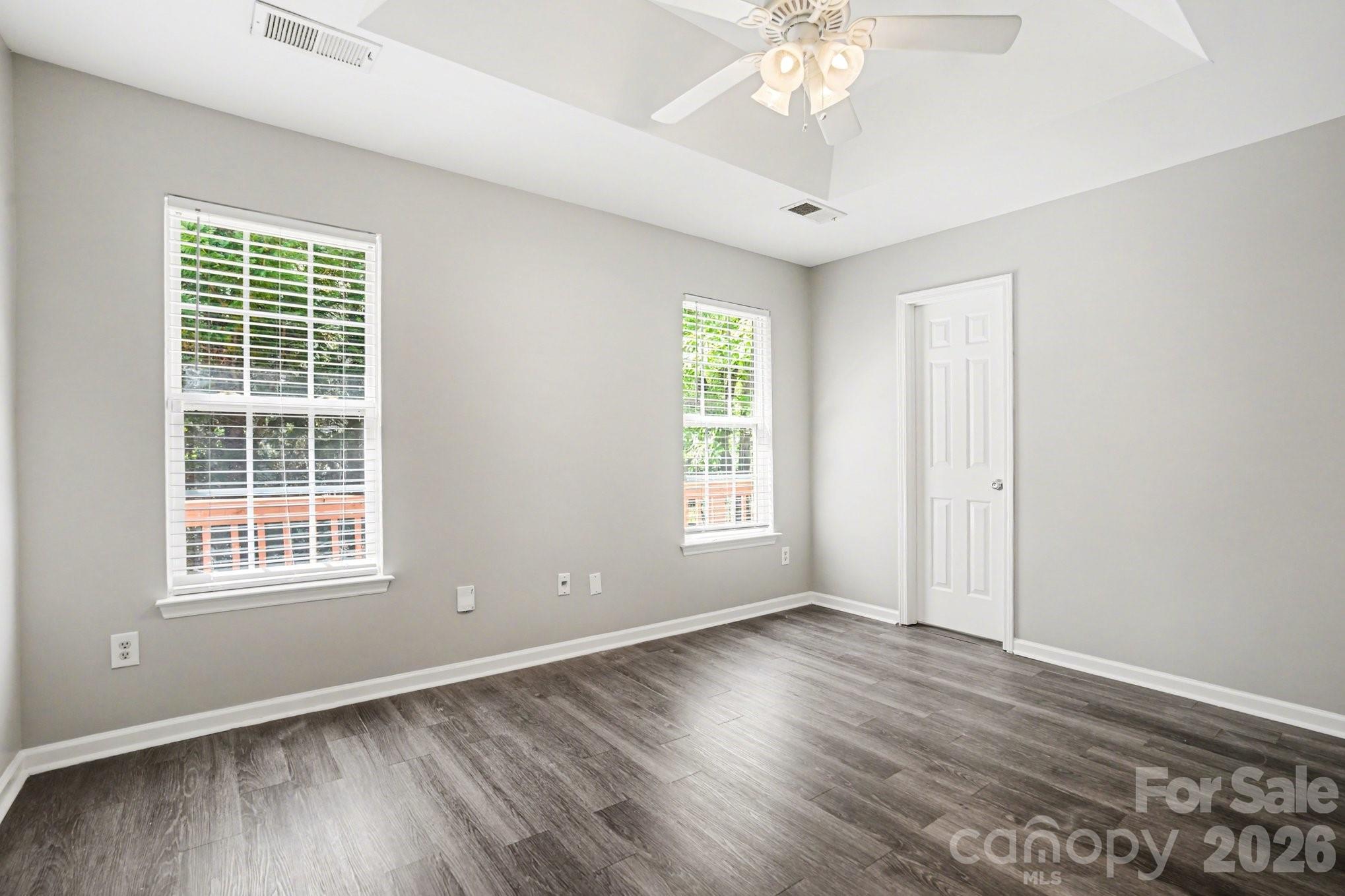 10012 Rockwood Road Charlotte, NC 28215 - Photo 11 of 23 Gallery Image 11