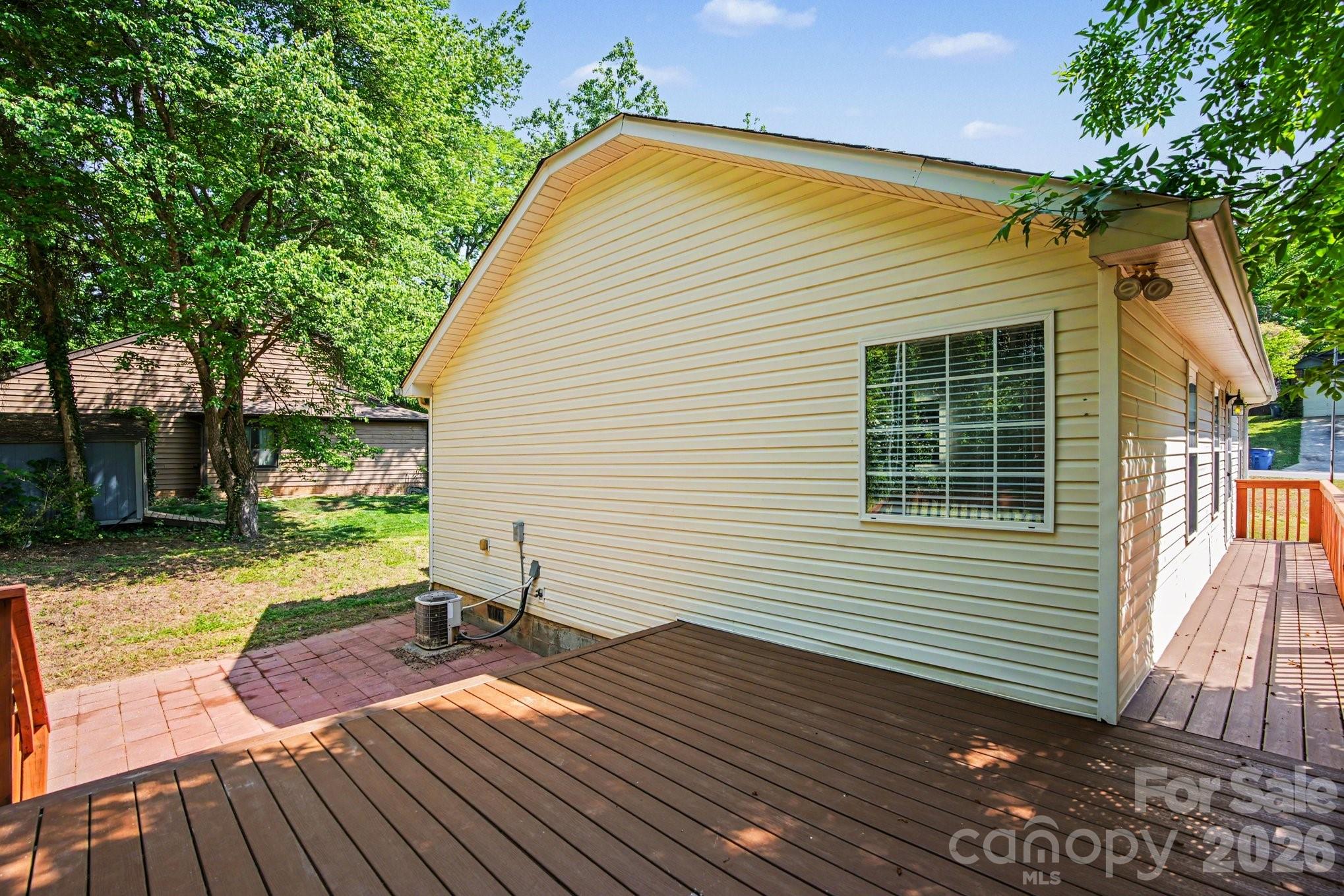 10012 Rockwood Road Charlotte, NC 28215 - Photo 20 of 23 Gallery Image 20