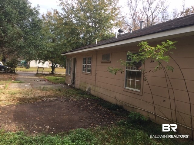 3054 Farcott Street Mobile, AL 36606 - Photo 9 of 10