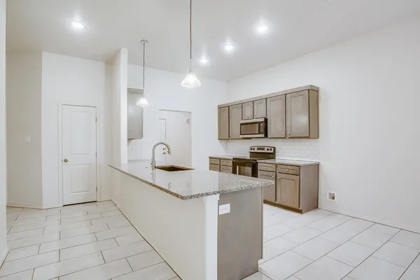 $1,325 | 1804 Corpus Avenue, Wolfforth, TX 79382