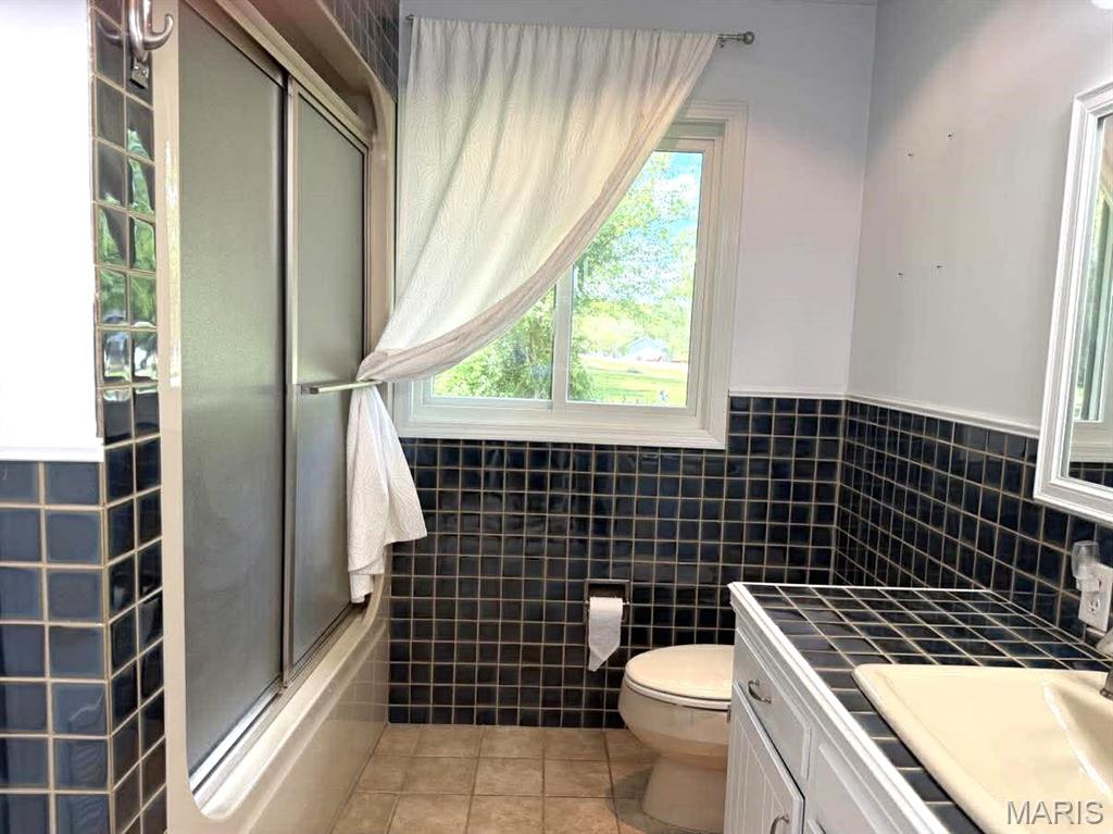 26541 Lake Shore Road Lebanon, MO 65536 - Photo 29 of 56