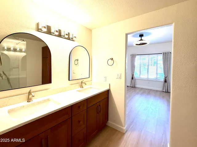 $424,900 | 7401 West Arrowhead Clubhouse Drive, Unit 1015, Glendale, AZ 85308