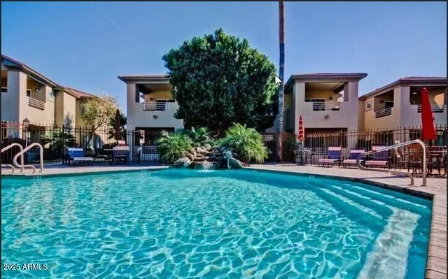 $424,900 | 7401 West Arrowhead Clubhouse Drive, Unit 1015, Glendale, AZ 85308