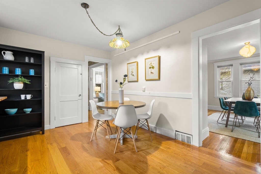 42 Brookfield Road Waltham, MA 02452 - Photo 17 of 38 Gallery Image 17