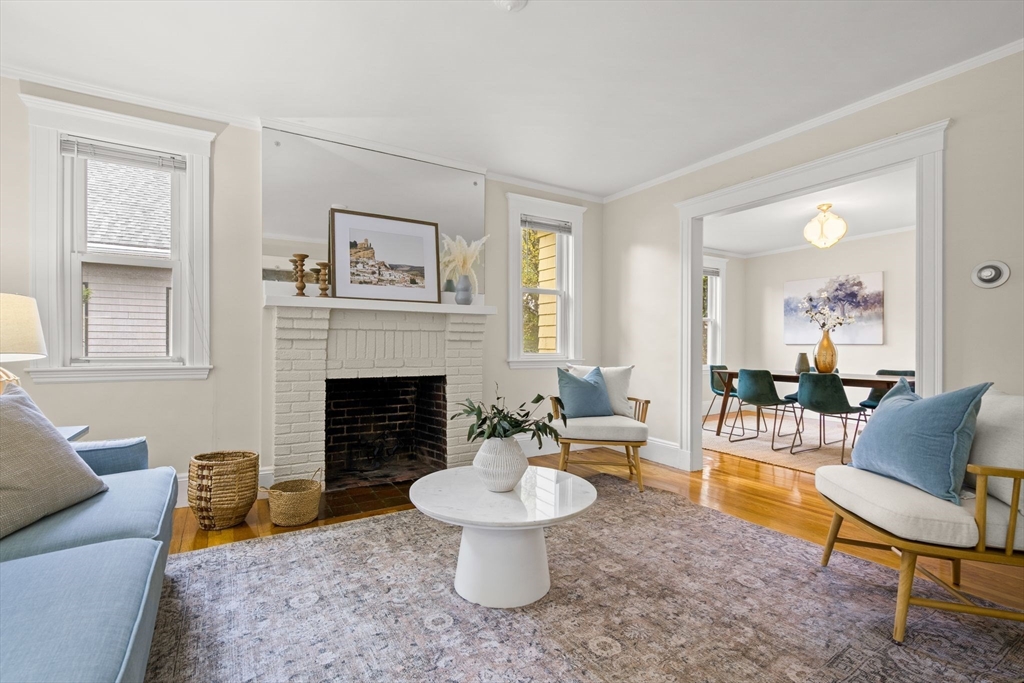 42 Brookfield Road Waltham, MA 02452 - Photo 6 of 38 Gallery Image 6