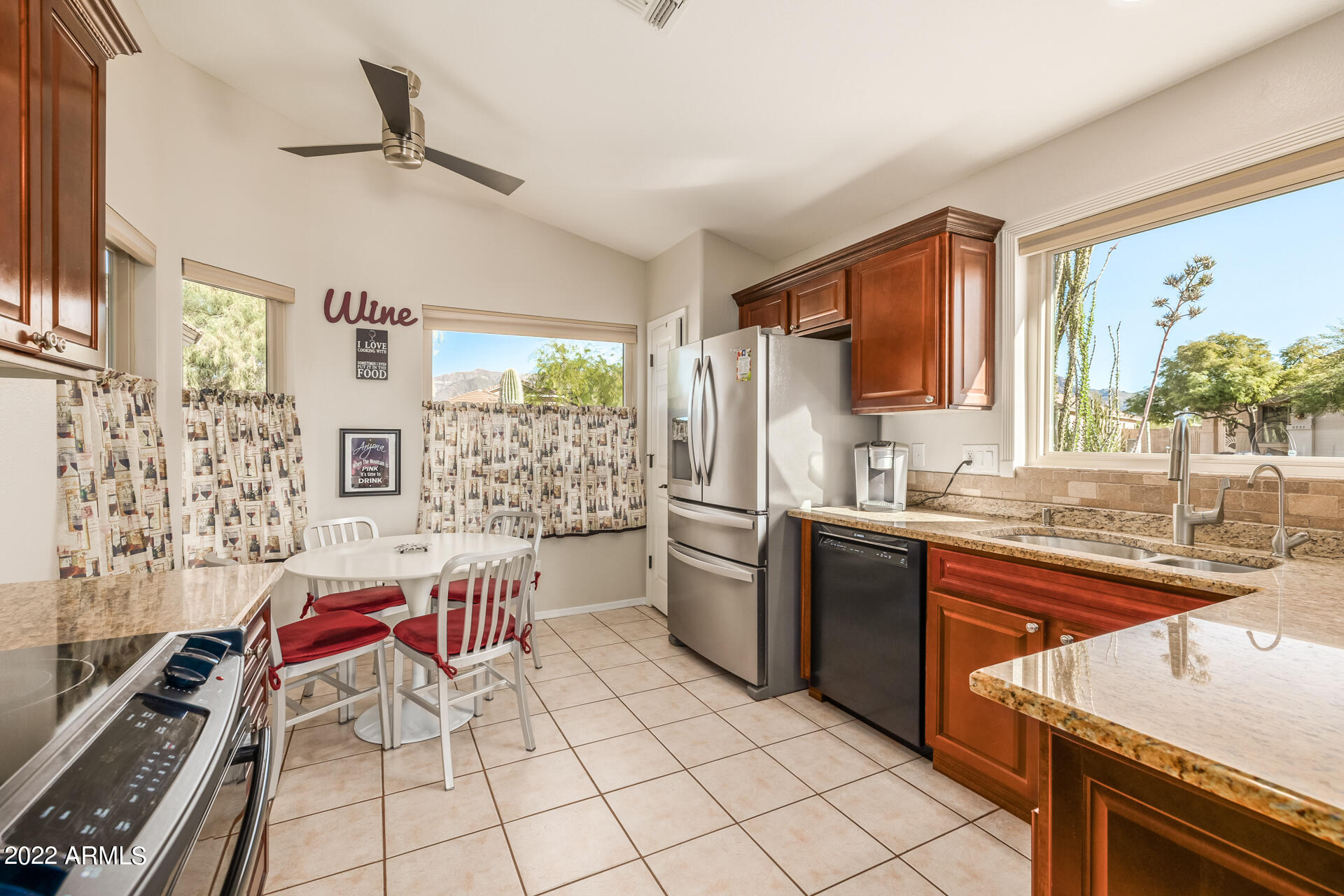 10363 East Rising Sun Place Gold Canyon, AZ 85118 - Photo 2 of 43 Bright Kitchen with GREAT views!