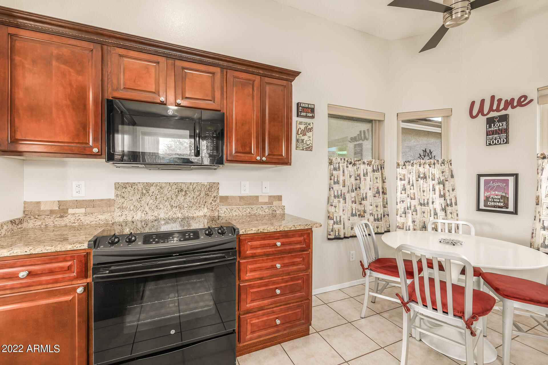 10363 East Rising Sun Place Gold Canyon, AZ 85118 - Photo 33 of 43 Kitchen