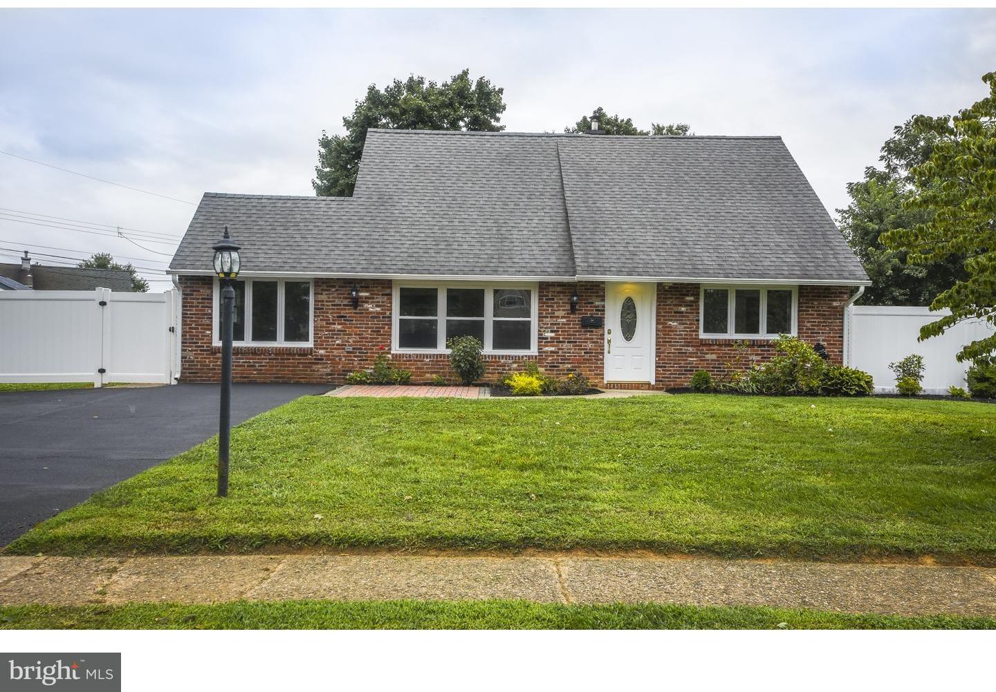 86 Quaker Hill Road Levittown, PA 19057 - Photo 2 of 25 Gallery Image 2