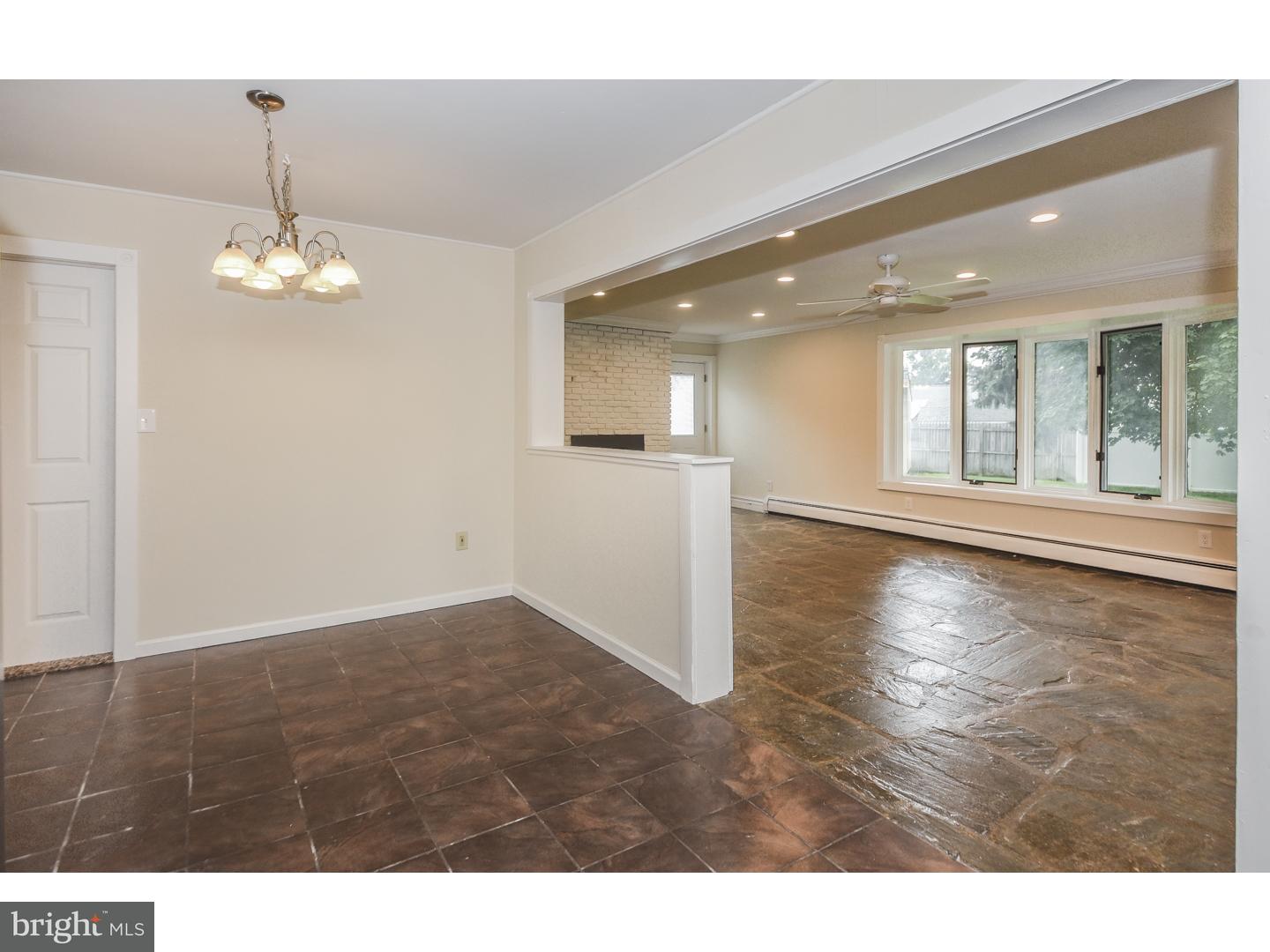 86 Quaker Hill Road Levittown, PA 19057 - Photo 14 of 25 Gallery Image 14