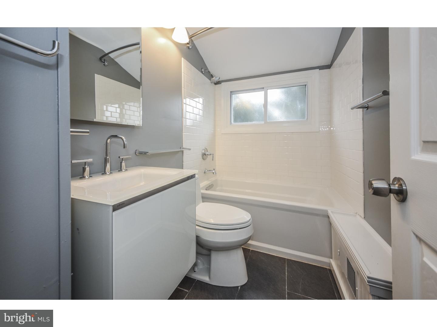 86 Quaker Hill Road Levittown, PA 19057 - Photo 19 of 25 Gallery Image 19