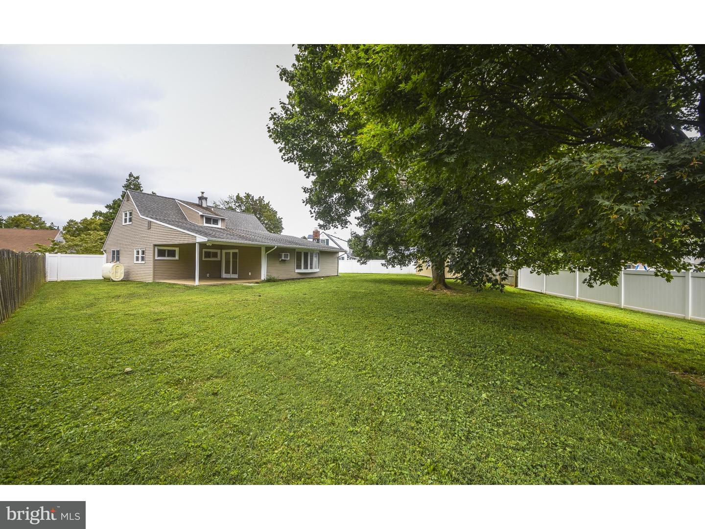 86 Quaker Hill Road Levittown, PA 19057 - Photo 23 of 25 Gallery Image 23