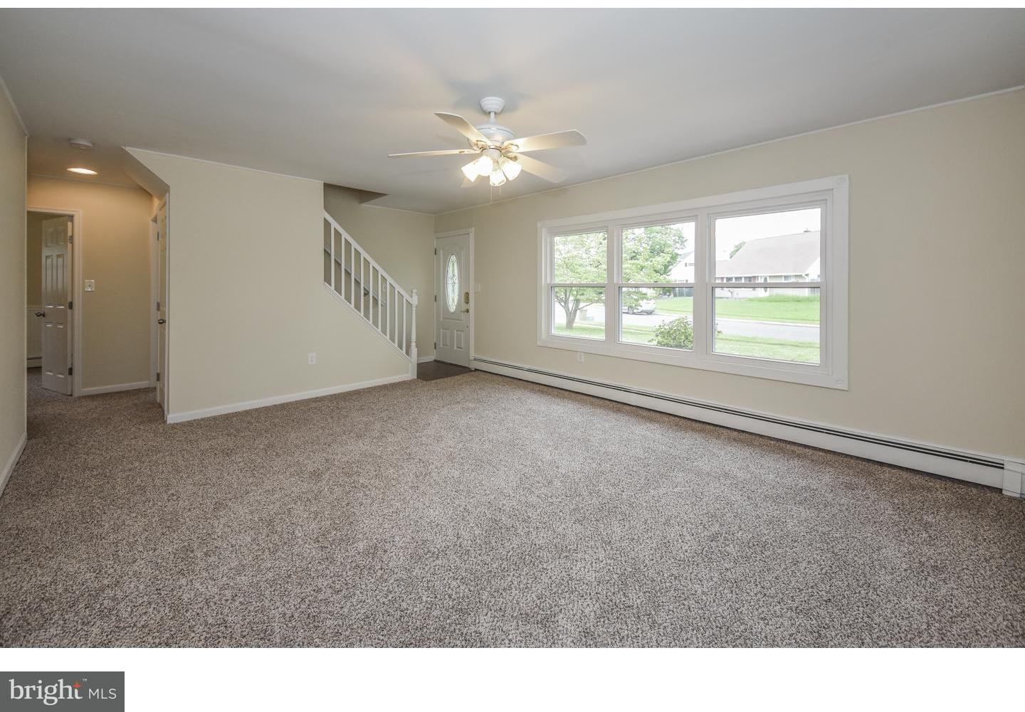 86 Quaker Hill Road Levittown, PA 19057 - Photo 7 of 25 Gallery Image 7