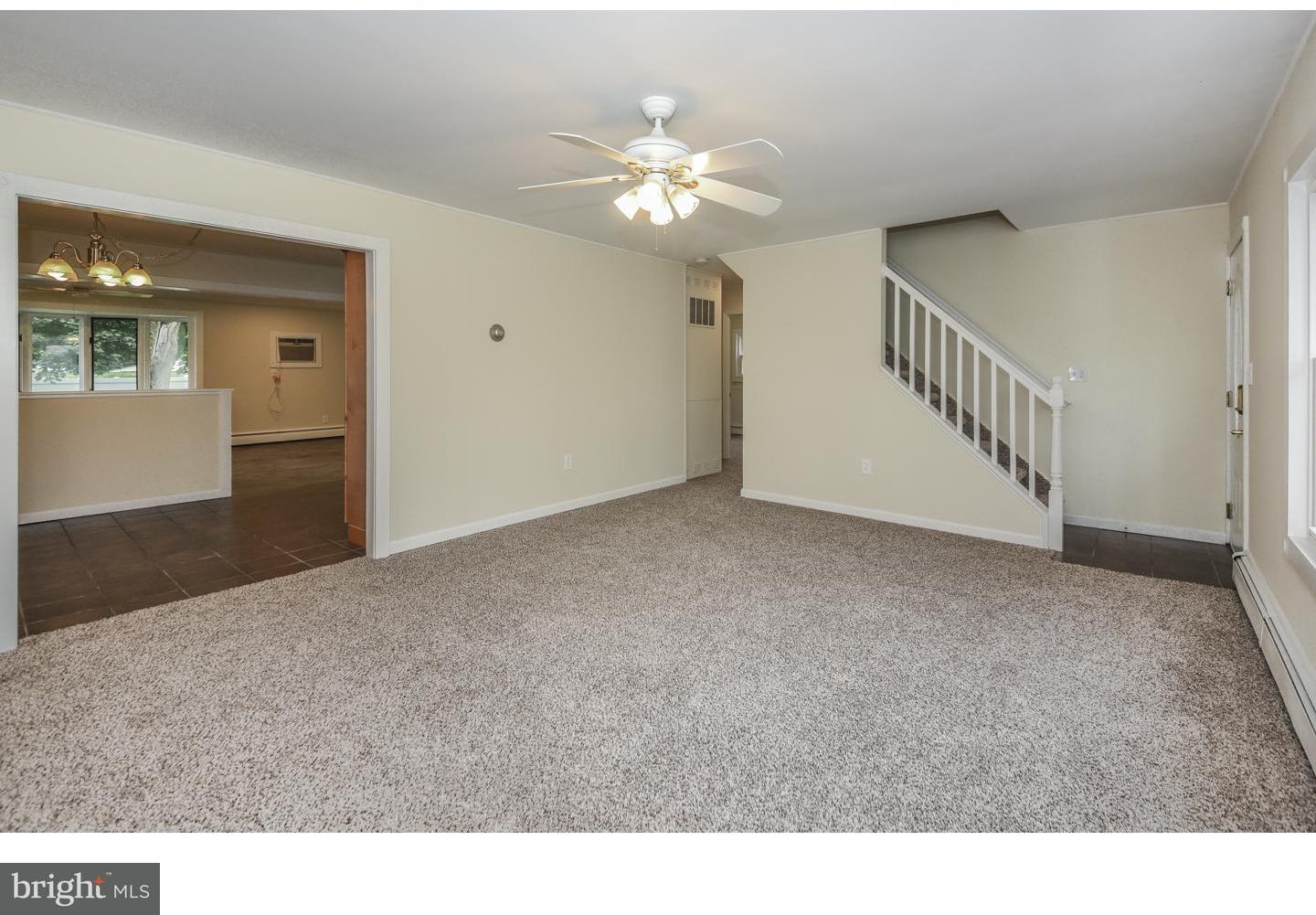 86 Quaker Hill Road Levittown, PA 19057 - Photo 8 of 25 Gallery Image 8