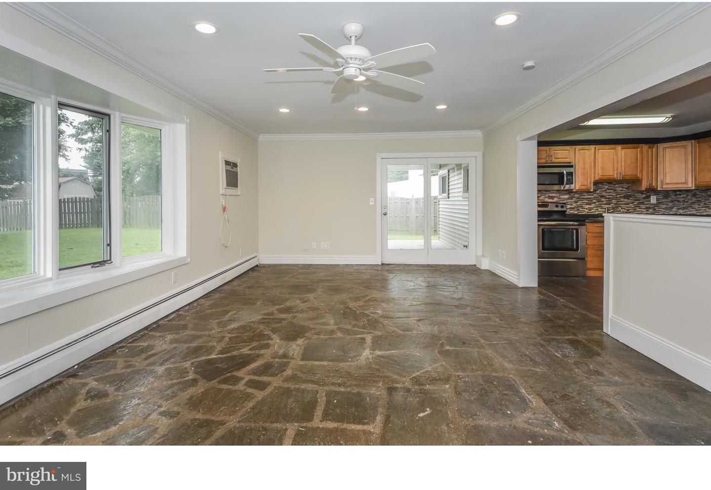 86 Quaker Hill Road Levittown, PA 19057 - Photo 10 of 25 Gallery Image 10