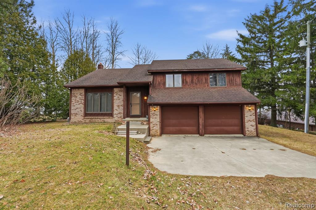 5436 North Lakeshore Road Deckerville, MI 48427 - Photo 3 of 48