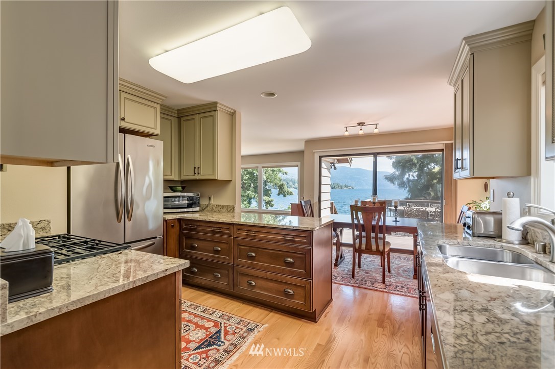 2305 North Shore Road Bellingham, WA 98226 - Photo 14 of 25 Gallery Image 14