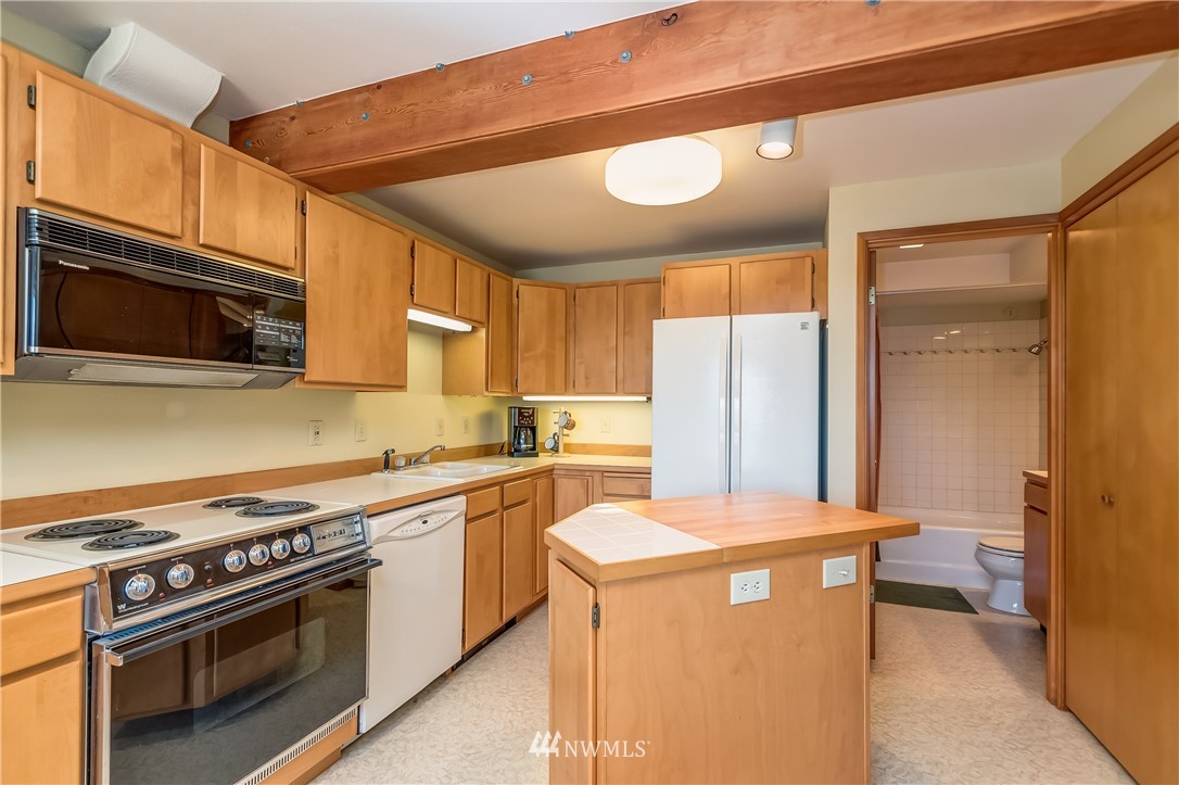 2305 North Shore Road Bellingham, WA 98226 - Photo 23 of 25 Gallery Image 23